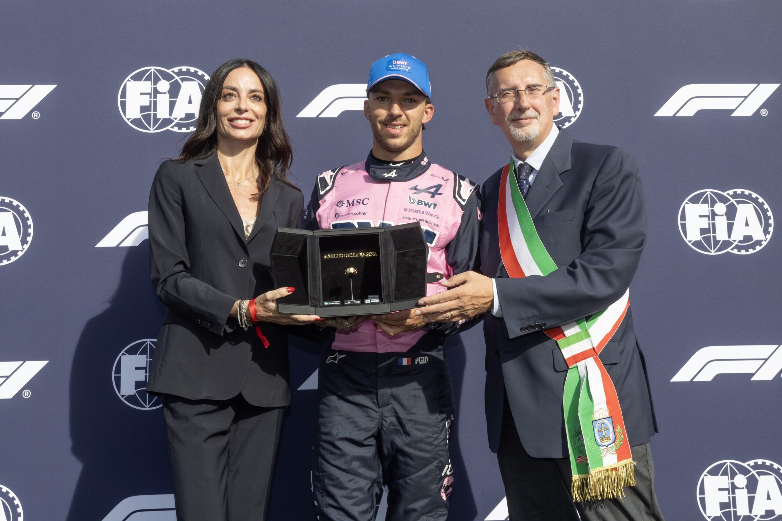 Pierre Gasly con L’Anello della Regina®